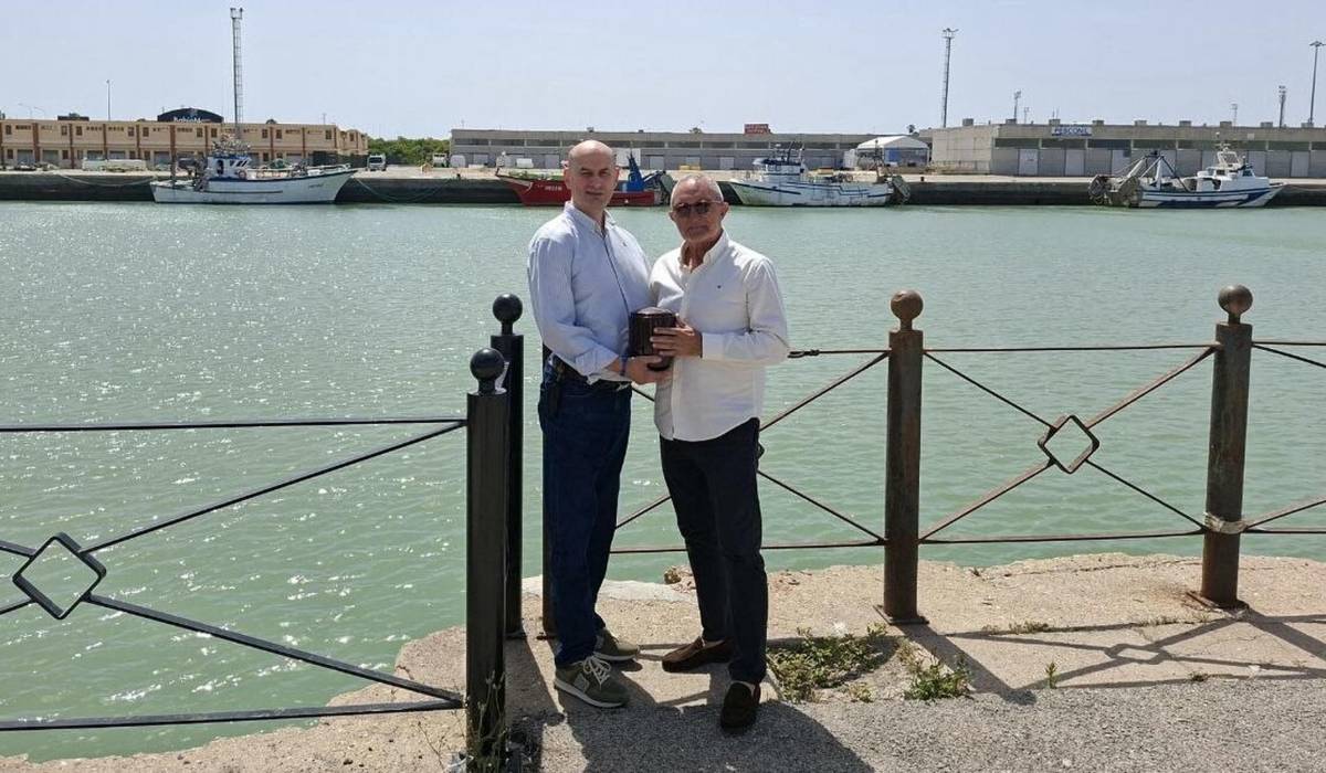 Las cenizas de Jaime, marinero fallecido en un naufragio hace 53 años en Lanzarote, vuelven por fin a El Puerto