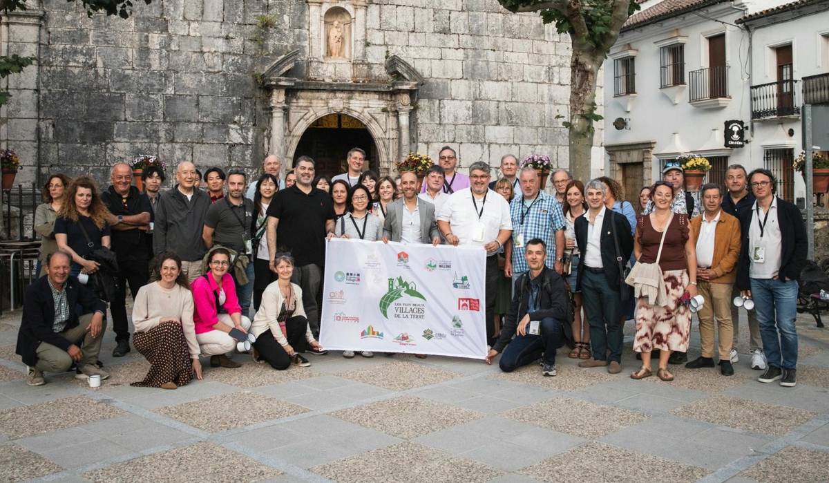 El Congreso Internacional de Los Pueblos Más Bonitos del Mundo celebra una jornada en Grazalema - El Congreso Internacional de Los Pueblos Más Bonitos del Mundo celebra una jornada en Grazalema
