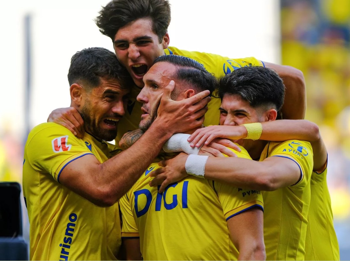 Celebración del gol del Cádiz. - Celebración del gol del Cádiz.