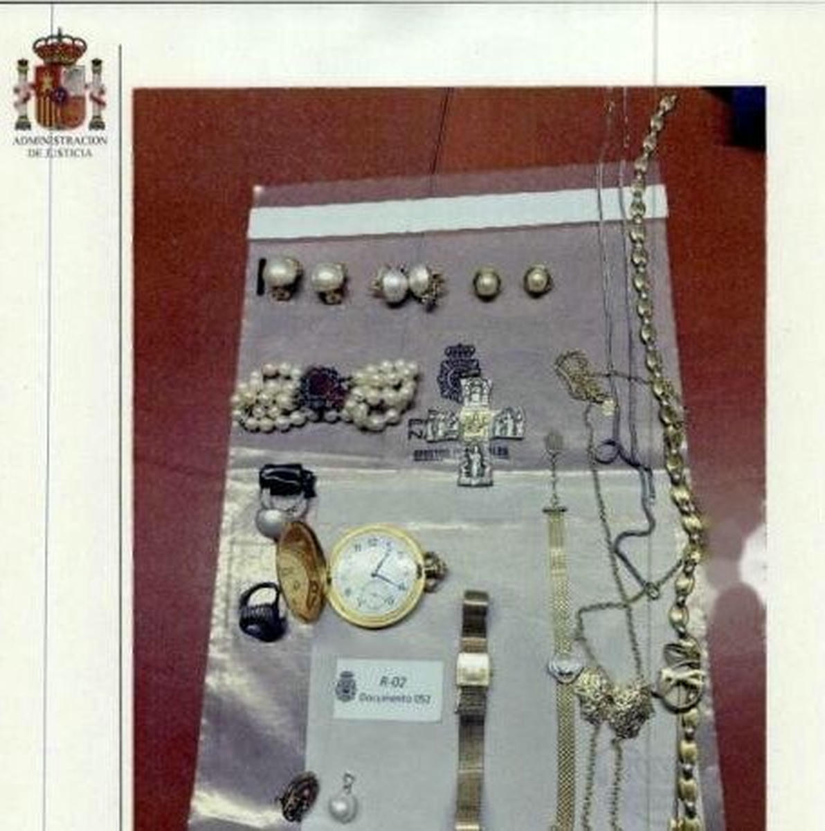 Relojes y otras joyas halladas en la oficina de Zapatero. - Relojes y otras joyas halladas en la oficina de Zapatero.