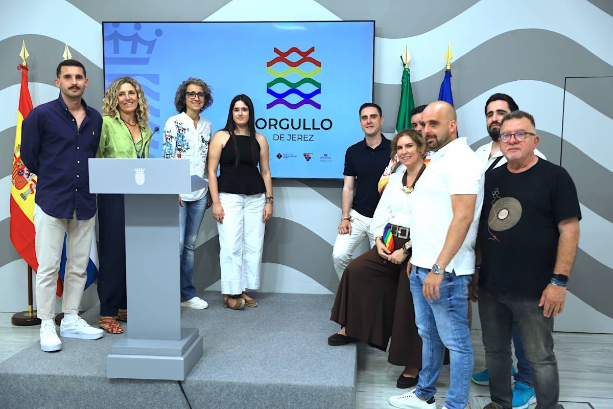 Jerez celebra 25 años de bandera arcoíris con el pregón de Toñi Moreno y actuaciones de Merche, Laura Gallego o Samantha Ballantines