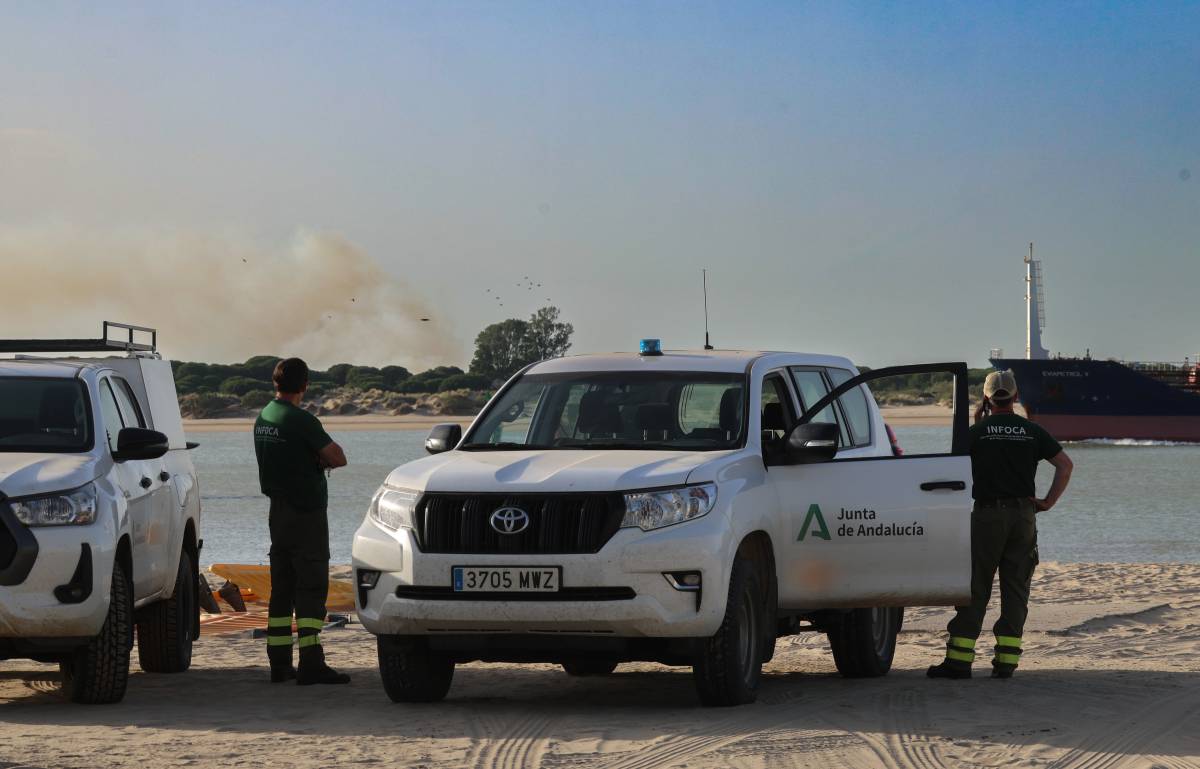 La Junta insiste en que el incendio de Doñana fue intencionado, pero descarta que tenga relación con El Rocío