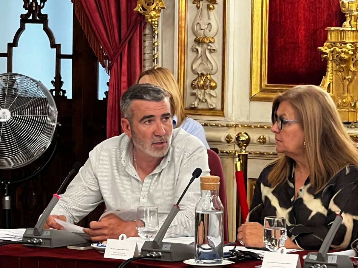 El PSOE exige conocer el destino del edificio de El Madrugador de El Puerto, que ansía el Cádiz CF