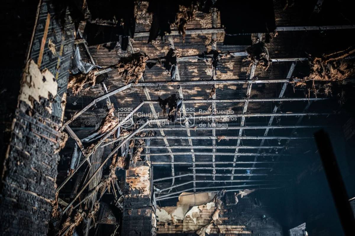 Daños en la estructura del hotel Ibis de Málaga. - Daños en la estructura del hotel Ibis de Málaga.