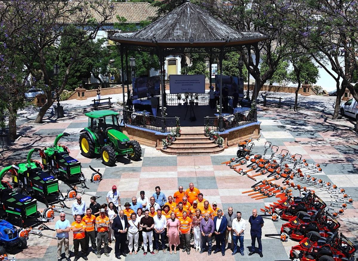 Jerez multiplica maquinaria y amplía la plantilla para reforzar Parques y Jardines, la mayor renovación en años