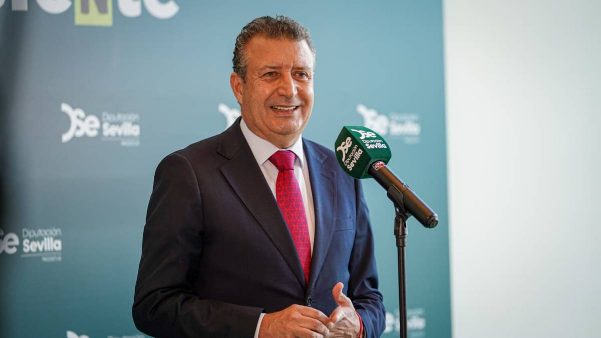 Javier Fernández reivindica la 'marca Sevilla' en el Día de la Provincia: 