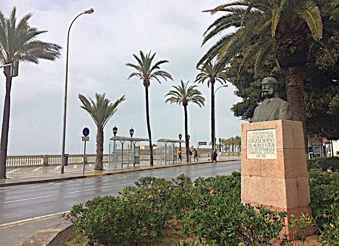 Monumento a José Moreno de Mora, vista general. - 