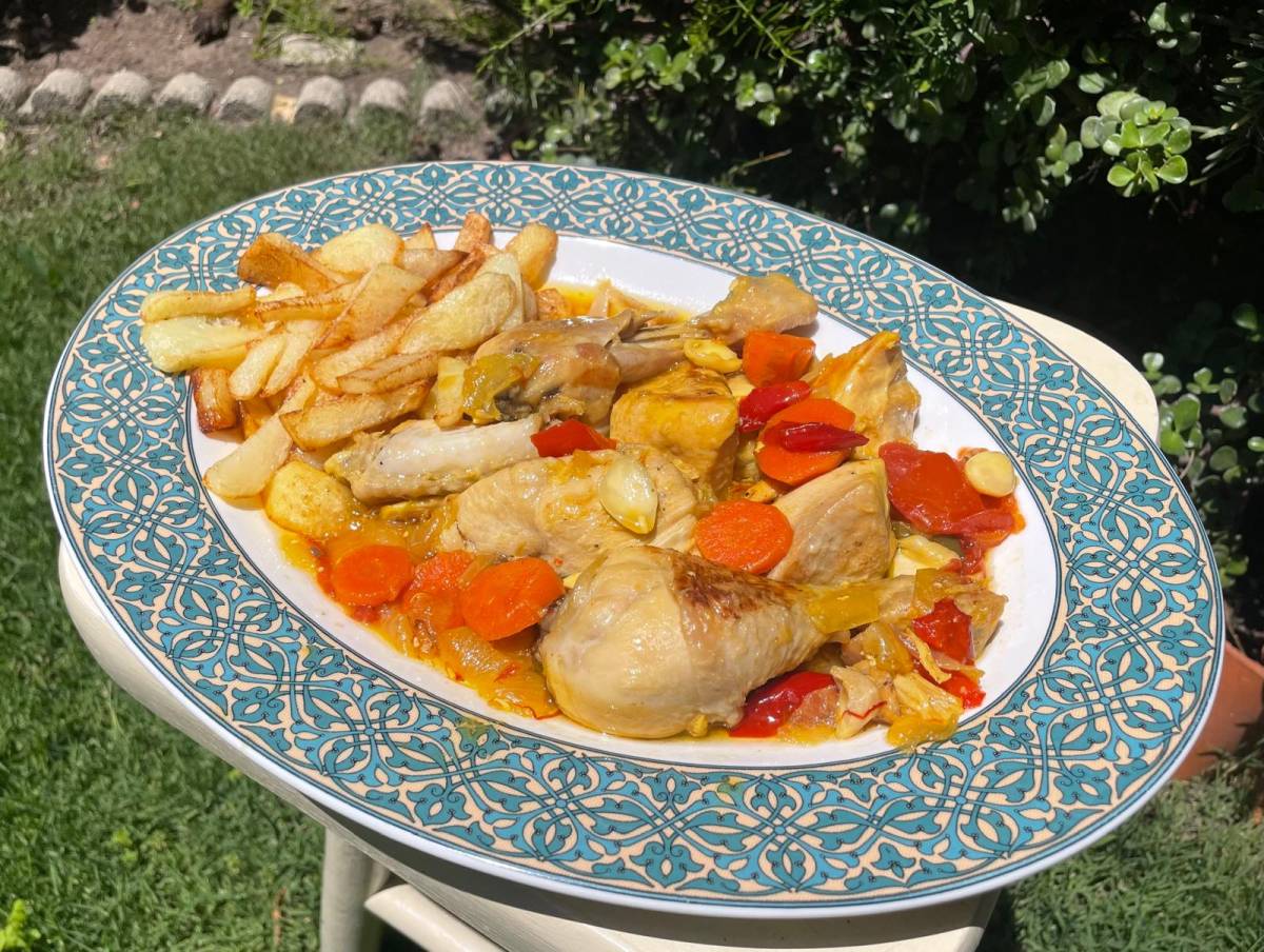 Receta de pollo en salsa… y al día siguiente, un arroz de aprovechamiento delicioso 