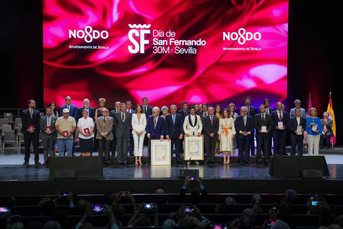 Premiados en Sevilla por el Día de San Fernando. - Premiados en Sevilla por el Día de San Fernando.