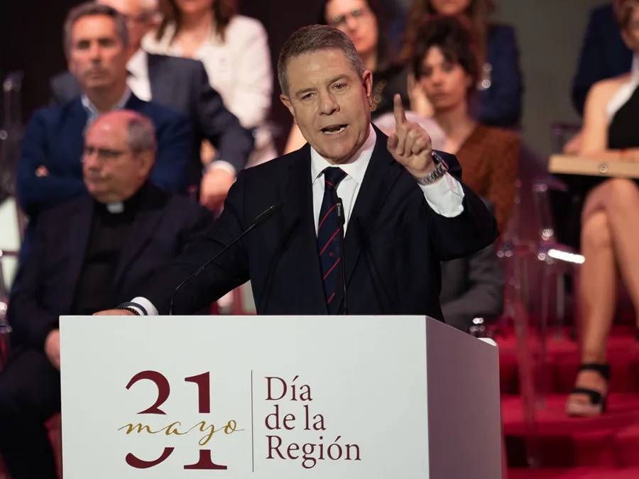 El jefe del Gobierno autonómico, Emiliano García-Page, preside este domingo en Cuenca el acto del Día de Castilla-La Mancha.