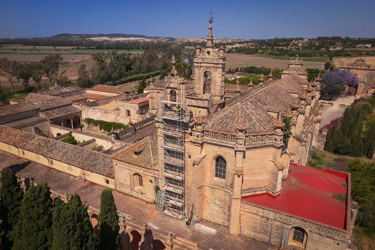 La Cartuja de Jerez, inmersa en una restauración clave de dos de sus joyas arquitectónicas