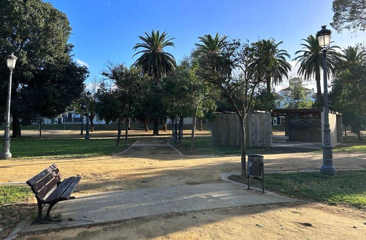 ¿Otro parque para el Rastrillo de los domingos en Jerez? Piden abandonar la explanada de los cacharritos