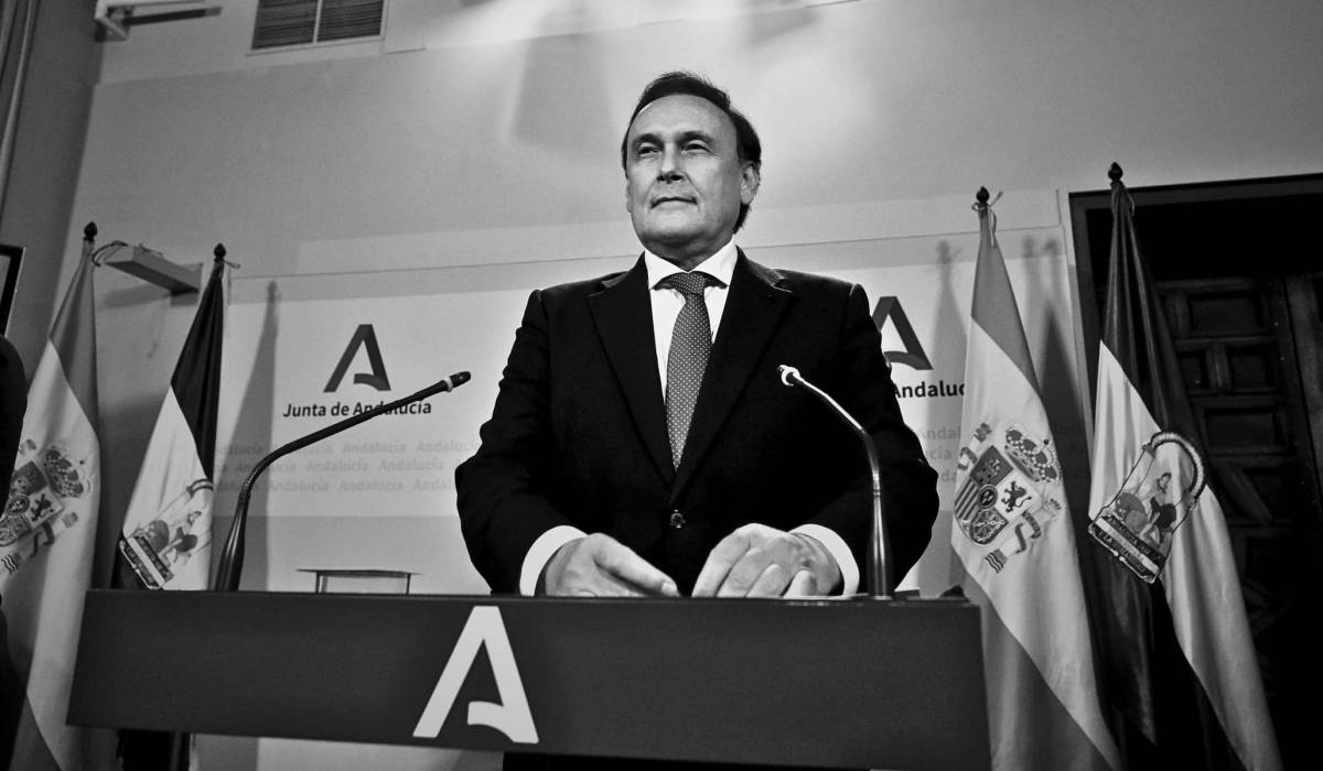 Reacciones a la muerte del consejero Gómez Villamandos, de Juanma Moreno a la ministra de Universidad: 