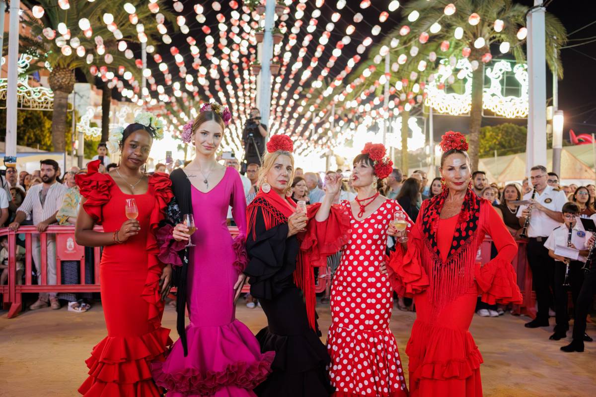 Inaugurada la Feria de la Manzanilla 2026 en Sanlúcar: cinco días de fiesta, casetas y ambiente por todo lo alto