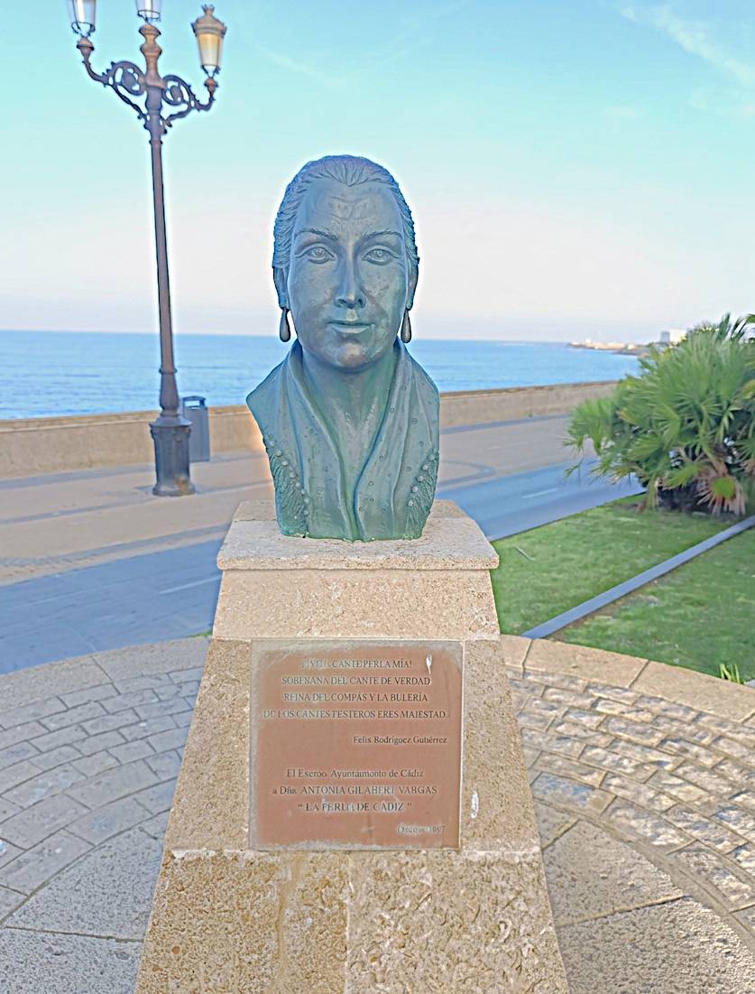 Monumento a La Perla de Cádiz, detalle vista frontal.