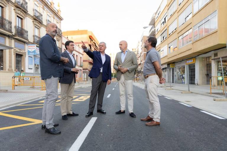 La calle Pagés del Corro de Sevilla reabre al tráfico el próximo lunes tras unas obras que se prolongarán hasta 2027