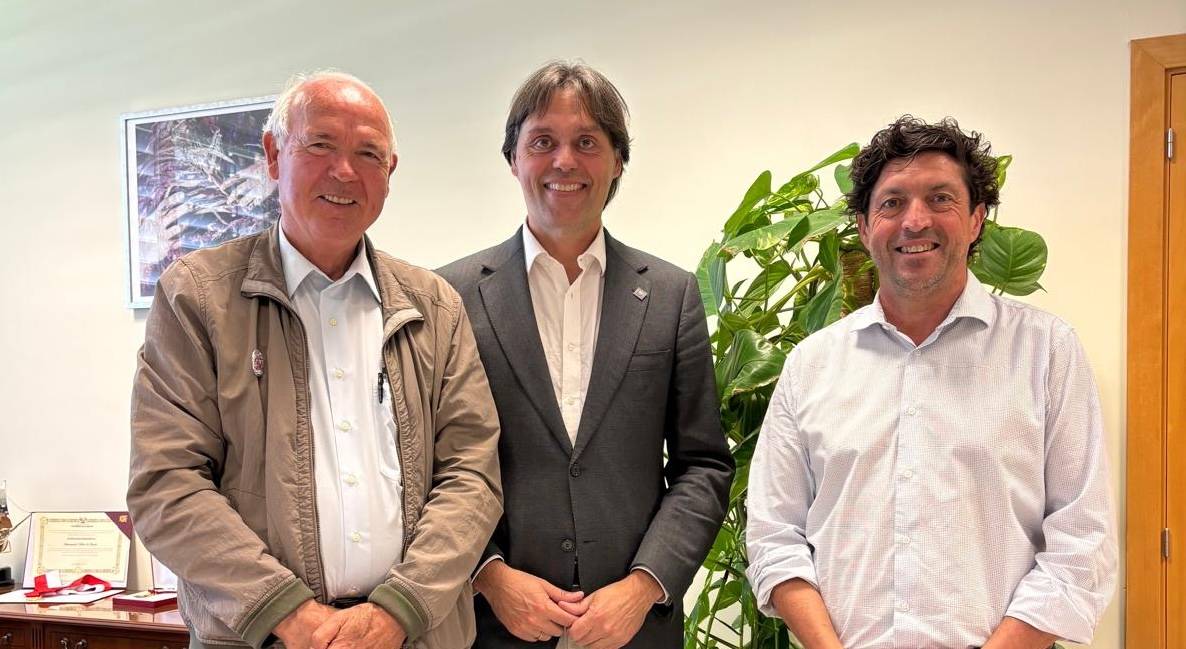 La Universidad Pablo de Olavide se adhiere a la Defensoría de las Generaciones Futuras impulsada por la Fundación Savia
