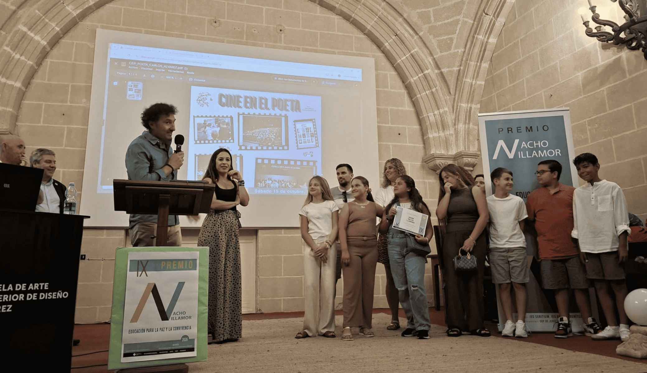 David García, director del CEIP Poeta Carlos Álvarez, uno de los colegios premiados.