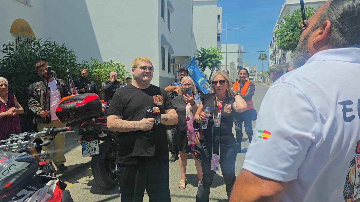 Barbate se vuelca con David: una multitudinaria marcha motera alza la voz contra la violencia escolar