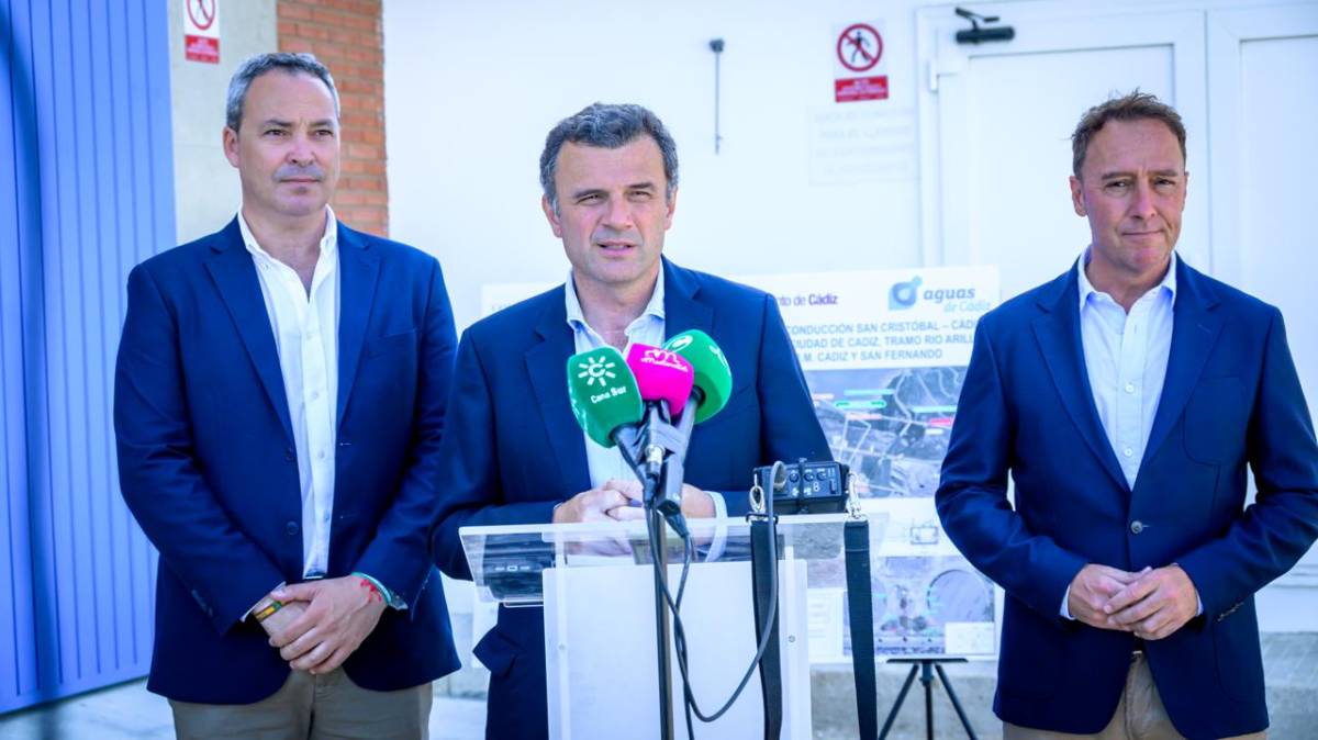 Un momento de la rueda de prensa.