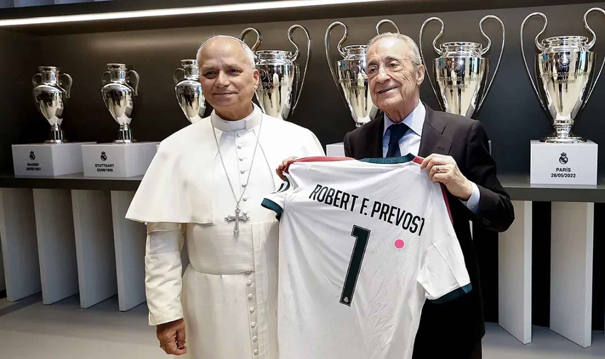 El Papa León XIV, junto a Florentino Pérez.