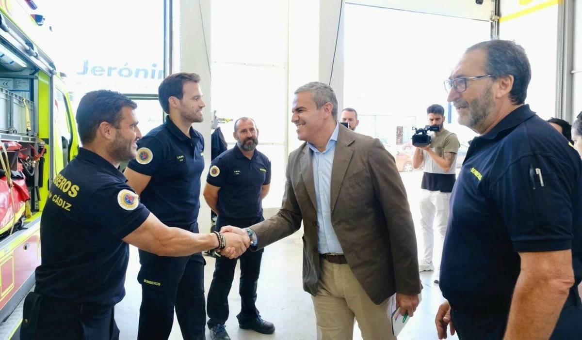 Luz verde a los efectivos de bomberos en El Puerto y Chiclana: el Consorcio renovará sus parques de forma integral