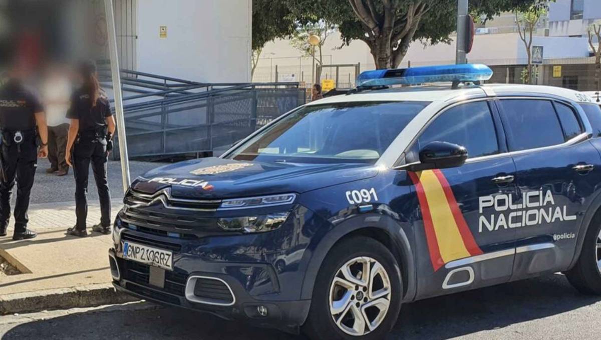 Un menor de 14 años sufre tocamientos en sus zonas íntimas en una plaza de Jerez tras salir de un supermercado
