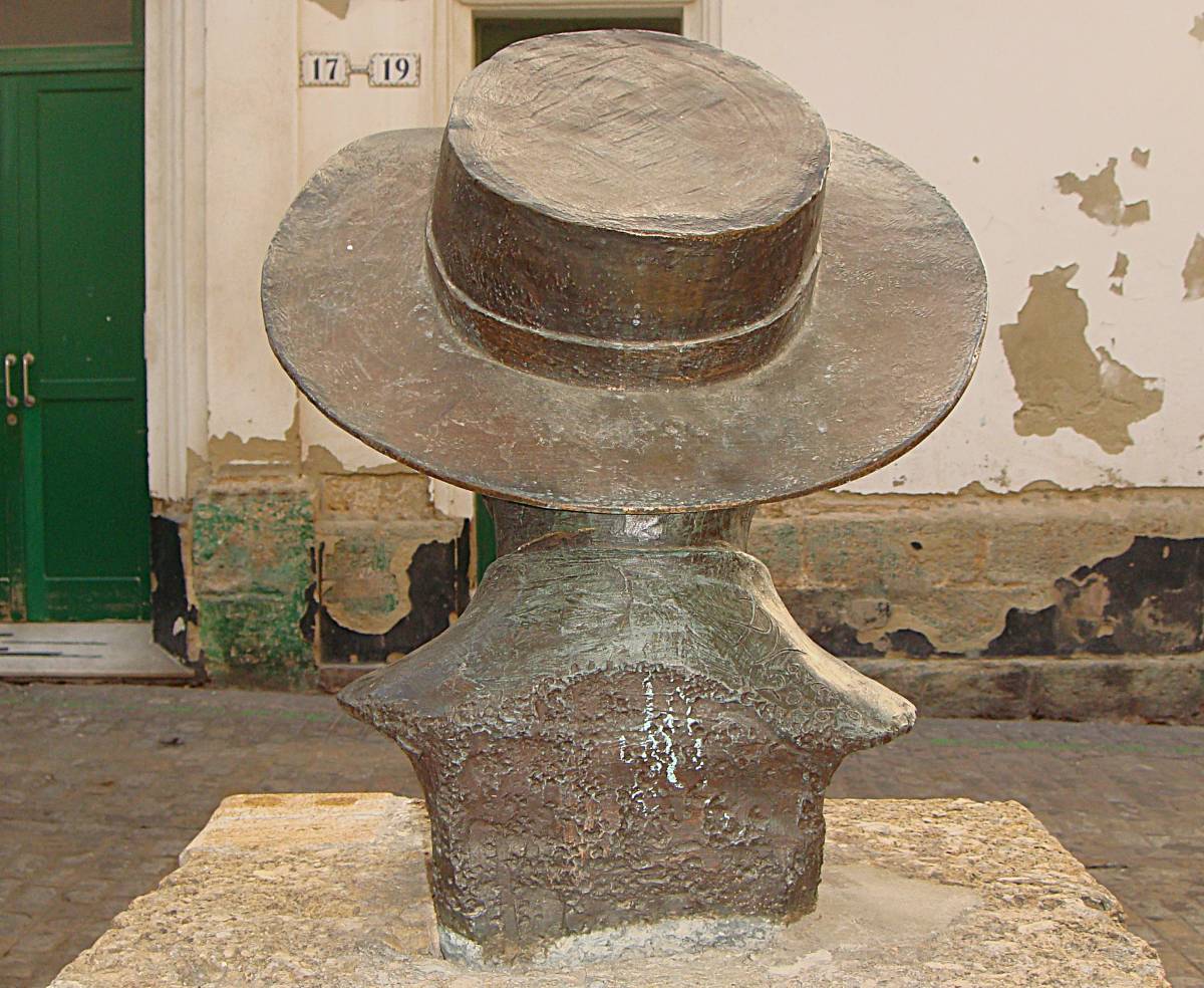 Busto a Enrique “el Mellizo”, vista posterior. 