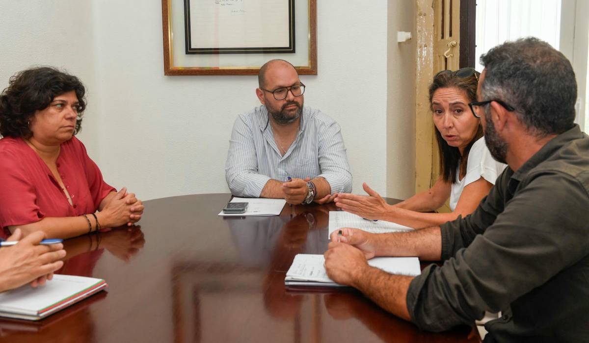 Javier Bello y Carmen Álvarez revisan las obras del PFEA en Sanlúcar