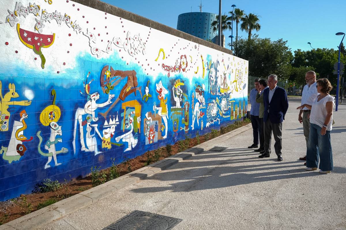 El mural de Puerta de la Barqueta.