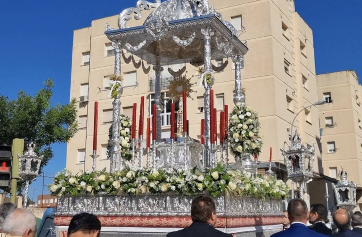 La hermandad de la Candelaria de Jerez inicia su ciclo sacramental con cultos y la procesión eucarística
