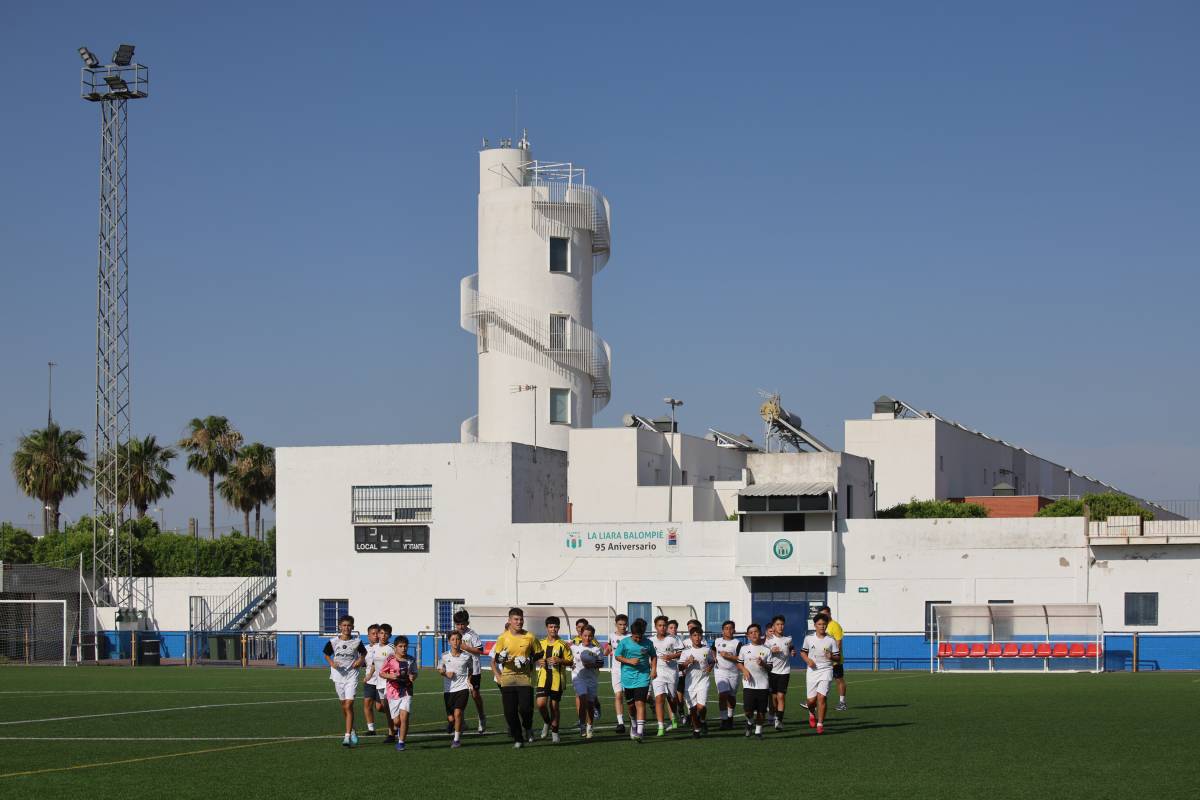 Los Palacios Manuel Batalla y Antonio Salmerón escuela de futbol - JUAN CARLOS TORO Los Palacios Manuel Batalla y Antonio Salmerón escuela de futbol