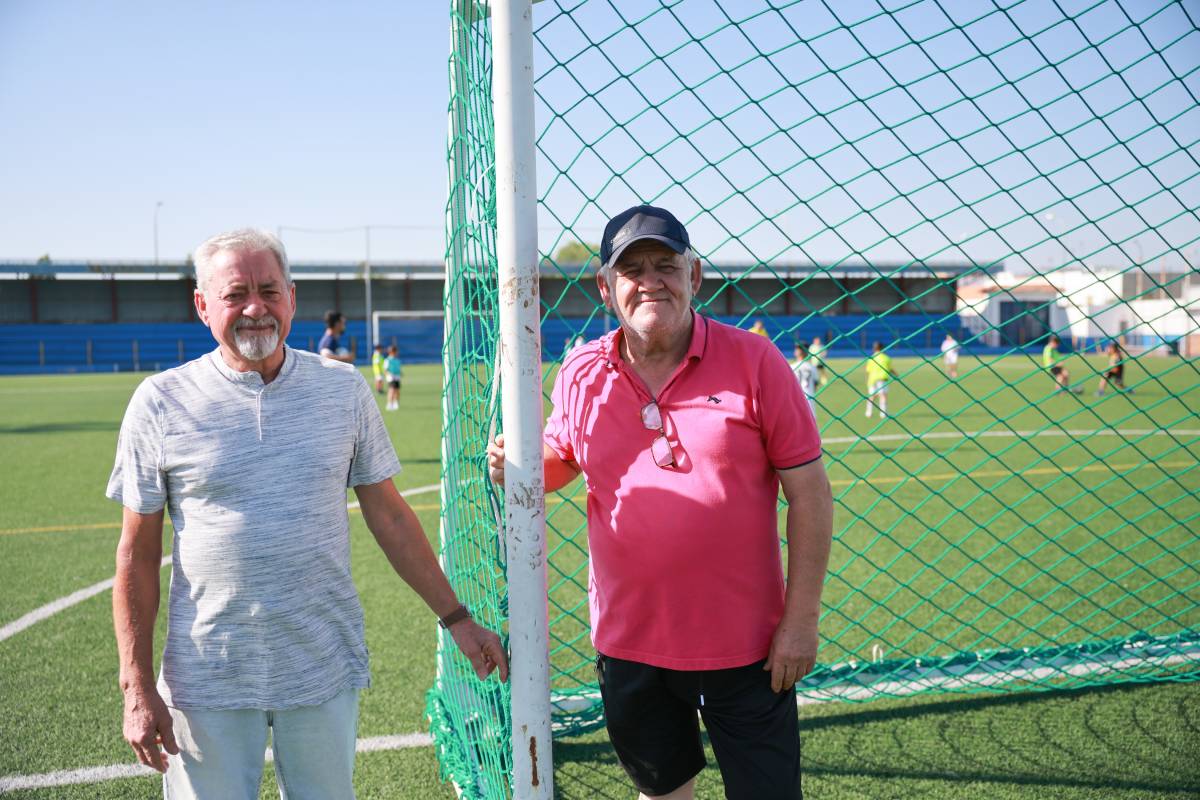 El pueblo de Sevilla que aporta dos columnas a la Selección Española pide memoria: hablan los primeros entrenadores de Fabián y Gavi