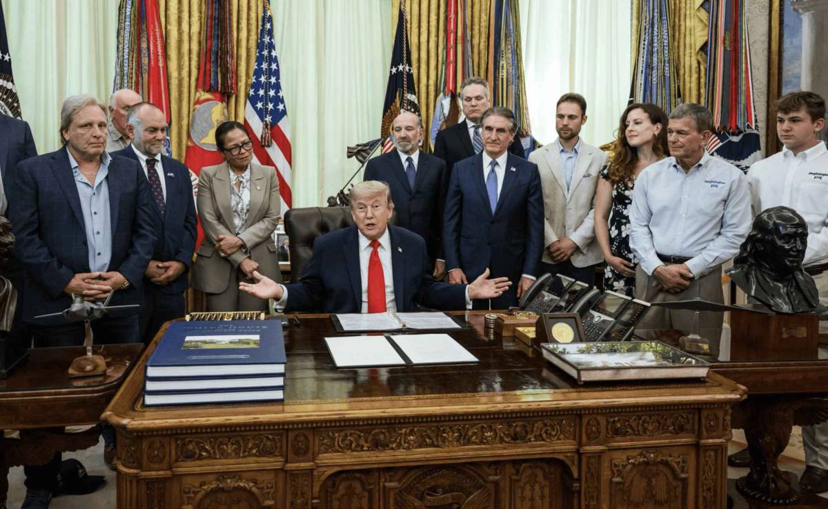 Trump da por finalizada la guerra en Irán: el precio del petróleo comienza a bajar