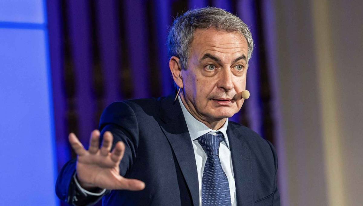 El portavoz de Zapatero pide perdón por inducir a error sobre el valor de las joyas del expresidente: 