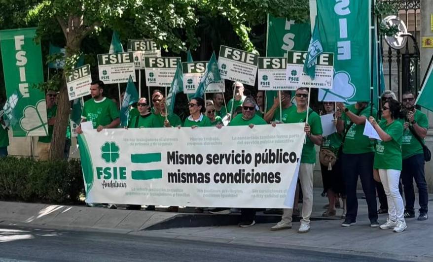 Miles de profesores pueden quedarse sin la reducción de jornada que sí tendrá la pública: la concertada exige igualdad
