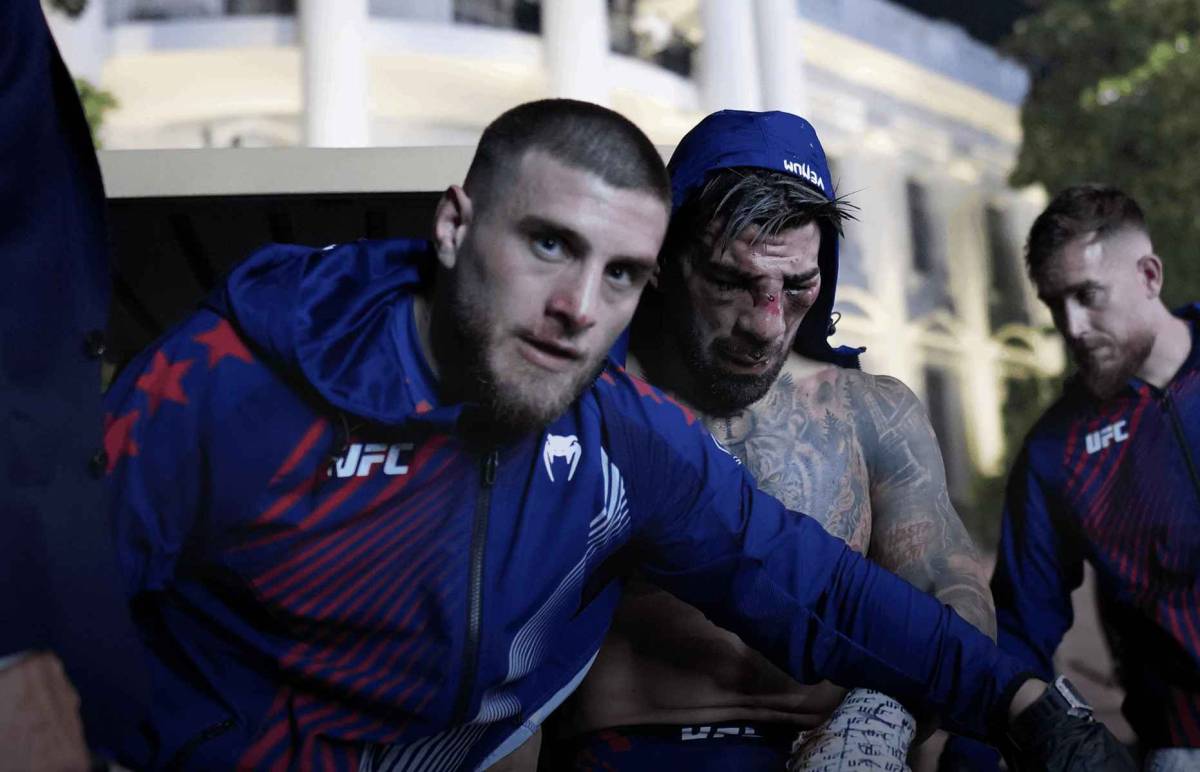 La pesadilla de Topuria en la Casa Blanca: su hermano tiene que detener la pelea y 'El Matador' acaba en el hospital