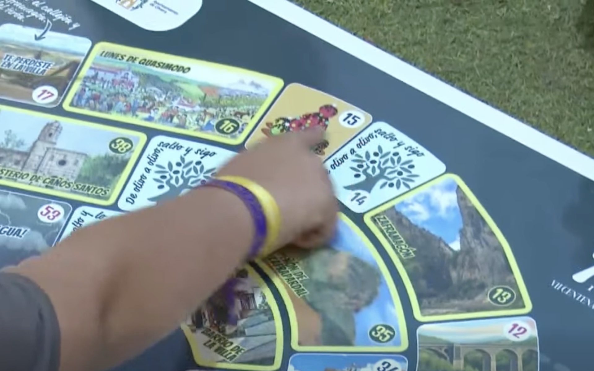 El juego de mesa de Olvera para aprender sobre el patrimonio del municipio. CANAL SUR