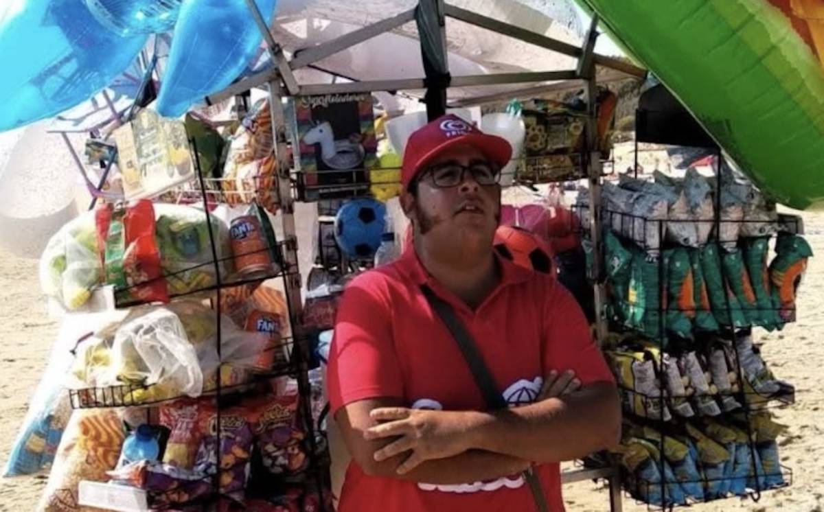 El emotivo mensaje de Juan Conejero: de vendedor ambulante por las playas a uno de los quioscos más queridos de El Puerto