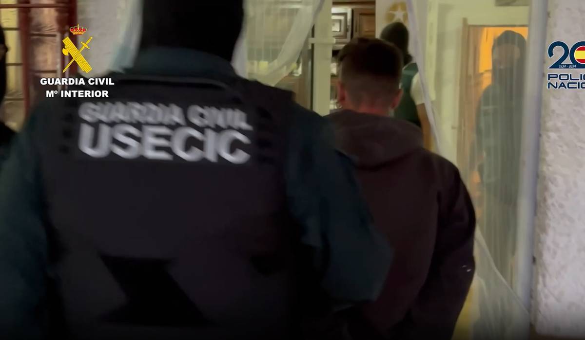 El fraude al SEPE: cobraban prestaciones con identidades ajenas desde Huelva para enviar el dinero fuera de España