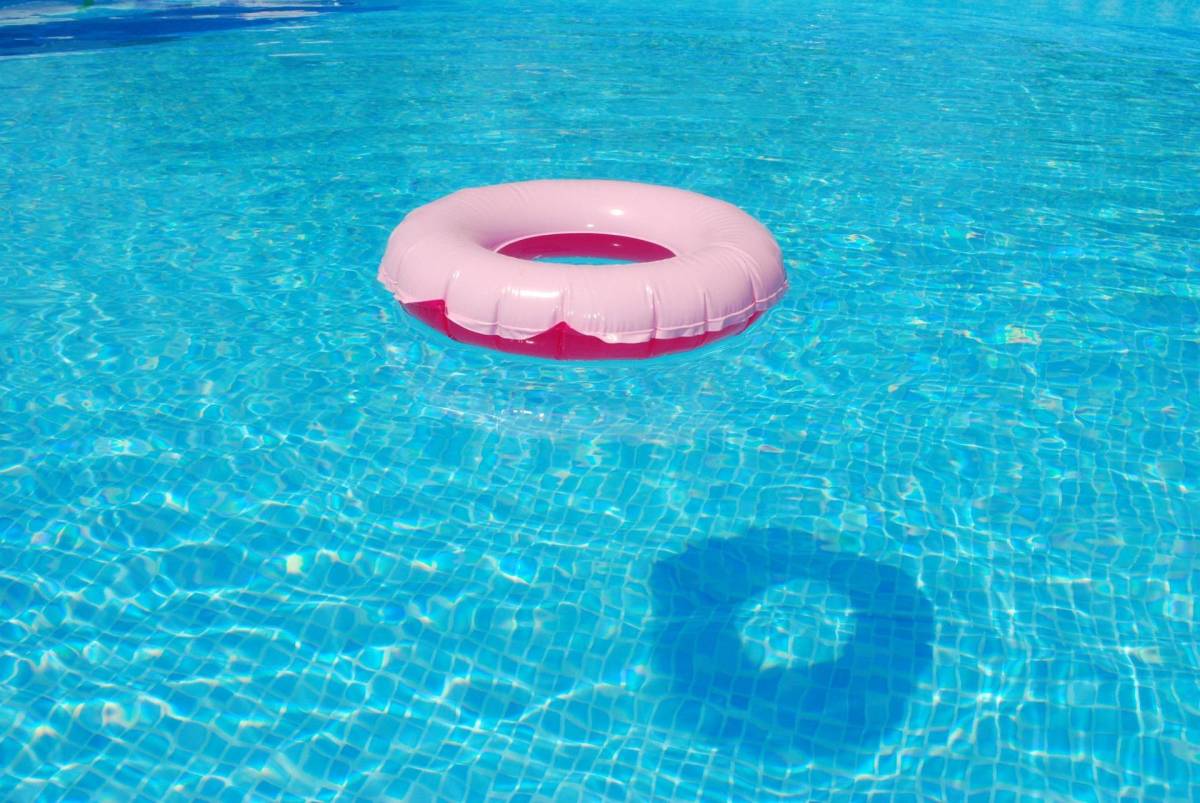 Un menor de 3 años muere a primera hora de la mañana al caer a una piscina en Málaga