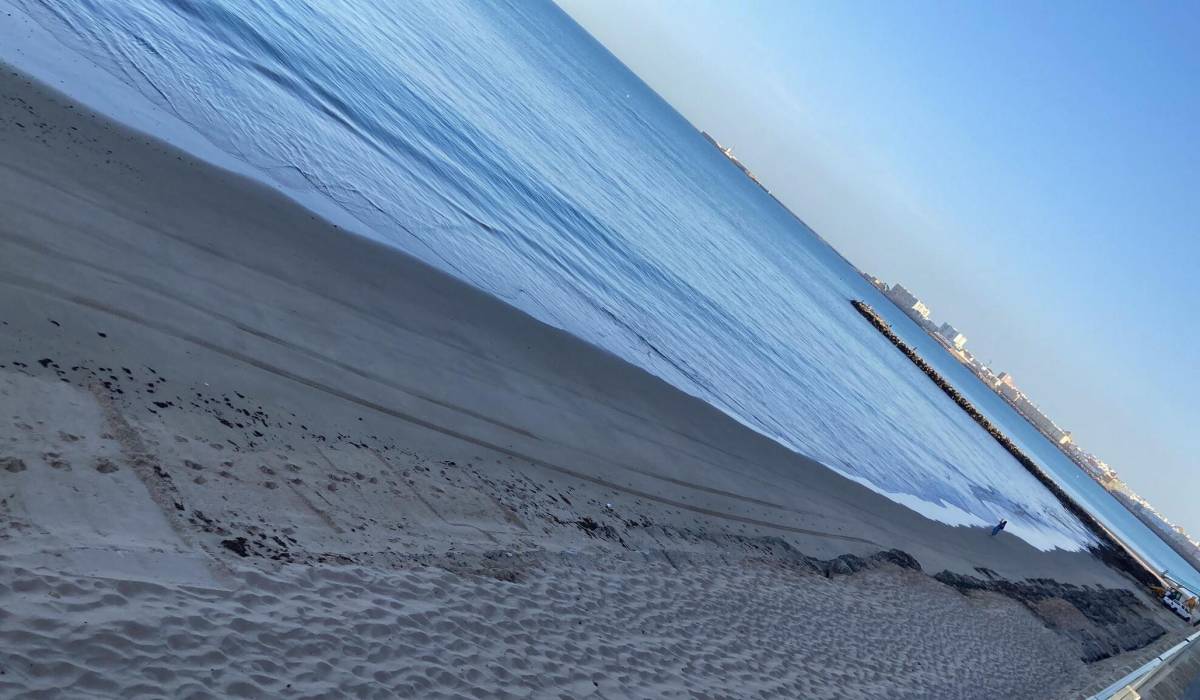 Santa María del Mar se prepara para una gran actuación tras perder arena por los temporales - Santa María del Mar se prepara para una gran actuación tras perder arena por los temporales