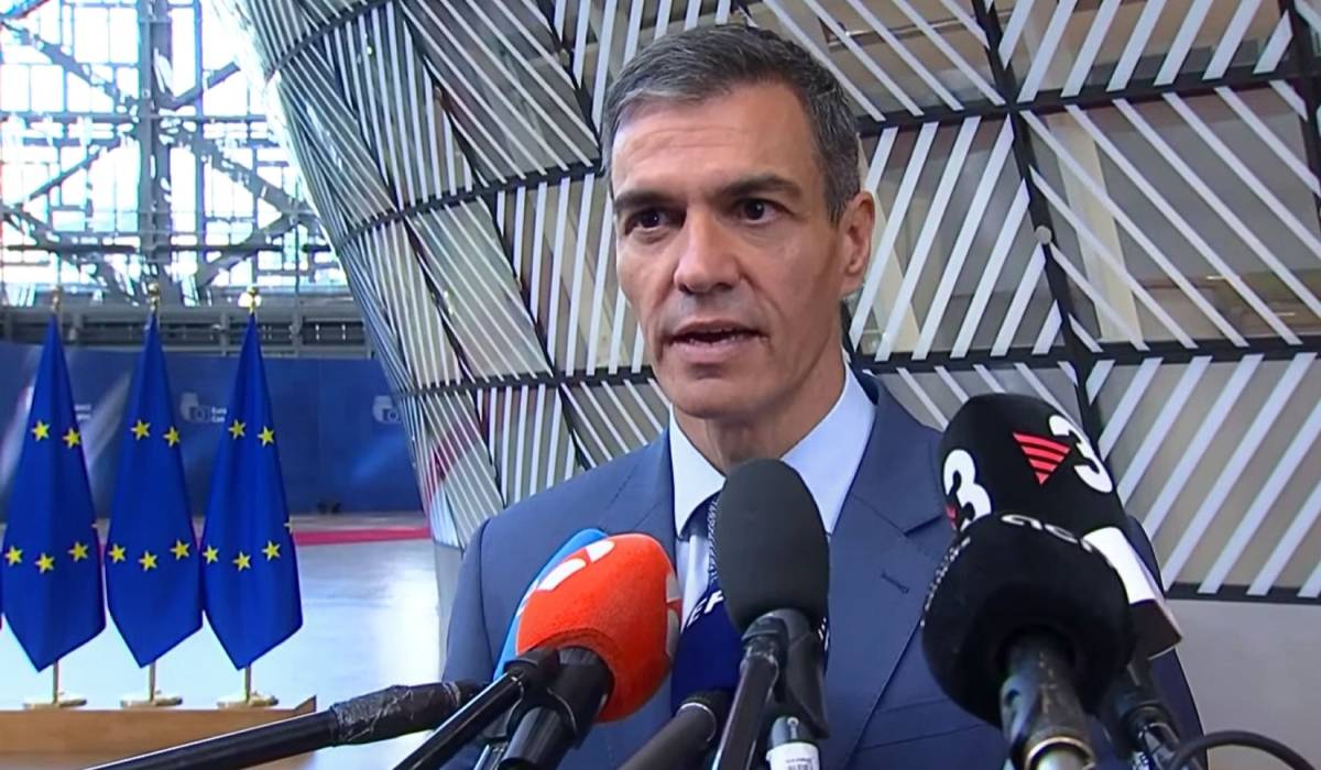 Pedro Sánchez apoya a Zapatero sin medias tintas y da a conocer que ha hablado con él: 