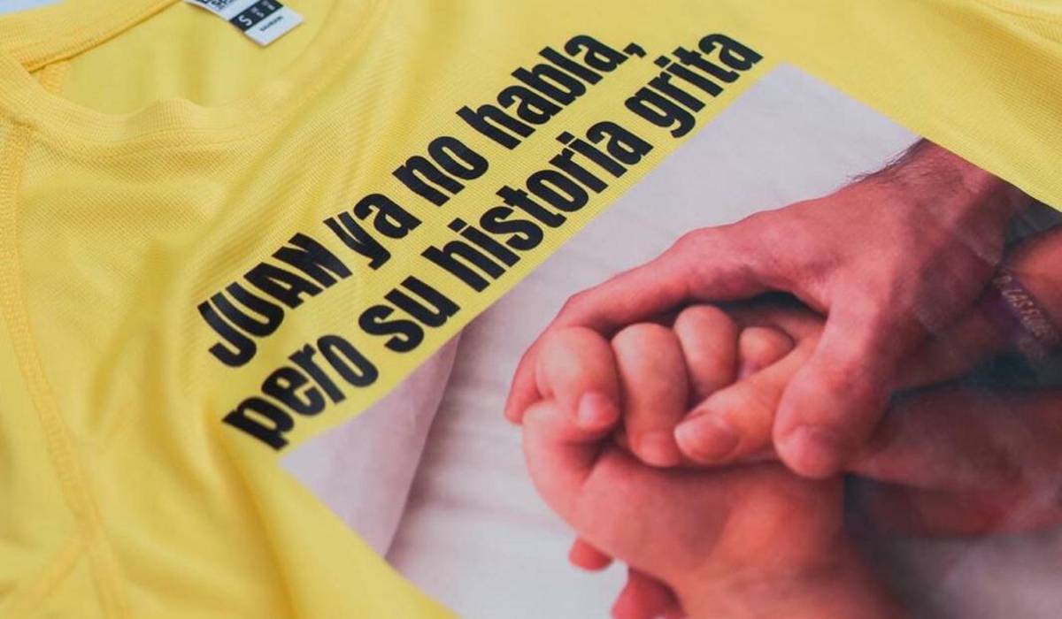 La marea amarilla de 'La Sonrisa de Juan', de Sevilla al Congreso, "para que ningún niño llegue tarde" en la detección