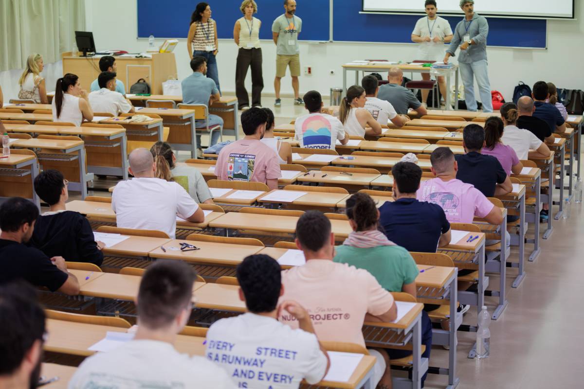 Un fallo en Sipri obliga a la Junta a anular la primera adjudicación de destinos a dos días del inicio de las clases