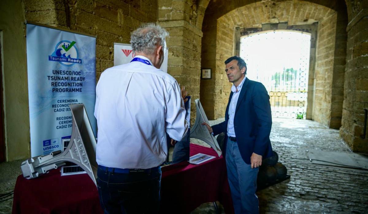 Cádiz recibe el sello 'Tsunami Ready' de la UNESCO por su preparación ante maremotos - Cádiz recibe el sello 'Tsunami Ready' de la UNESCO por su preparación ante maremotos