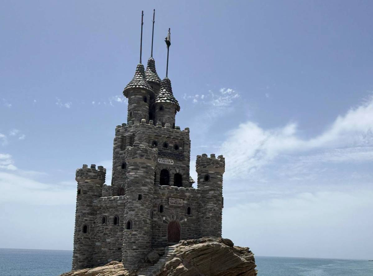 Castillo en miniatura creado por el artista danés Anton Jensen.
