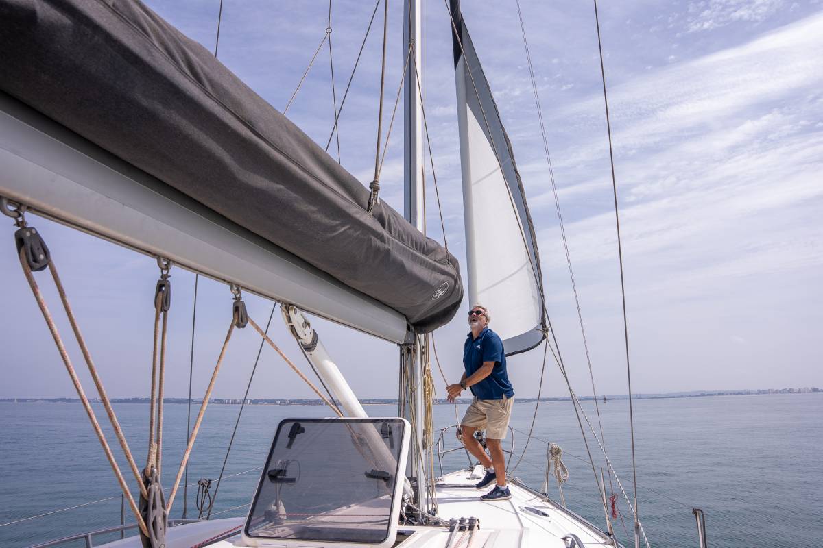 Vuelta en Velero Cultural Por la bahía salida desde Cádiz