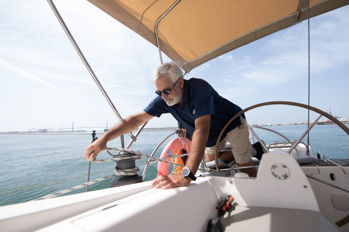 Vuelta en Velero Cultural Por la bahía salida desde Cádiz