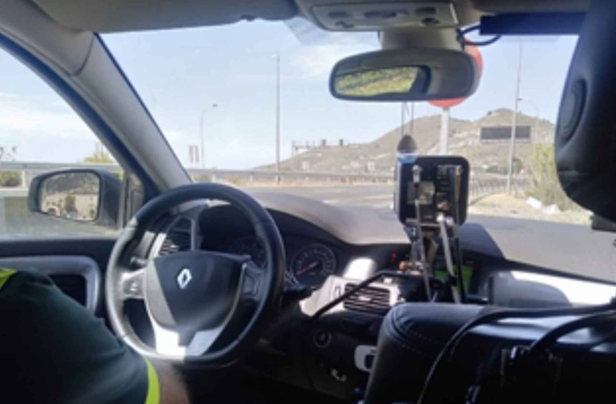 Cazado un motorista en Sanlúcar a más de 100 km/h por encima del límite en la carretera entre Jerez y Chipiona